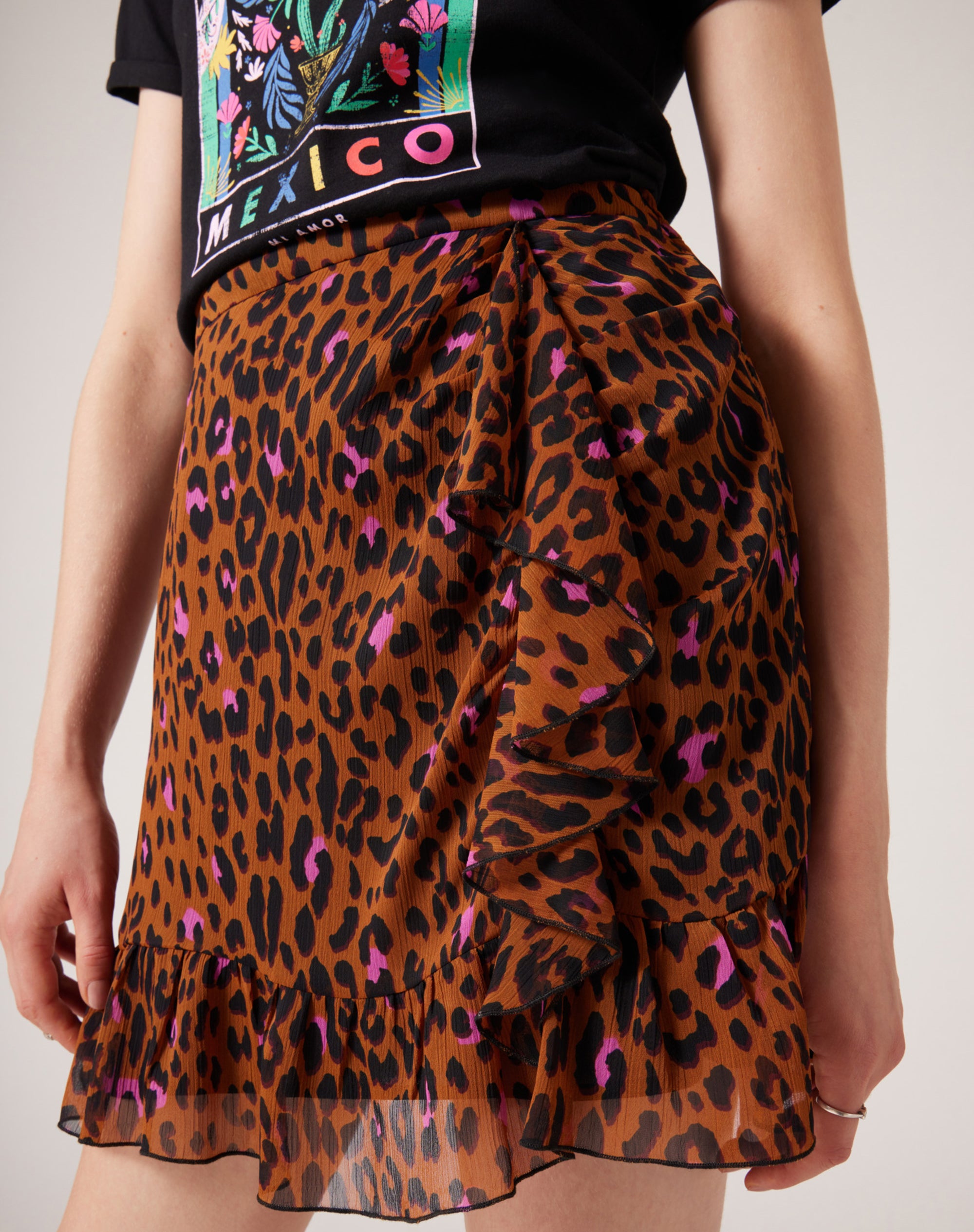 Falda corta estampado animal print